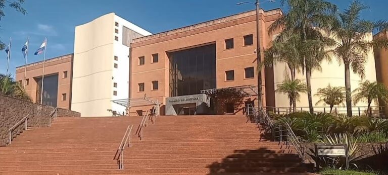 Absuelven a acusado de incumplir deber alimentario en Pedro Juan Caballero.