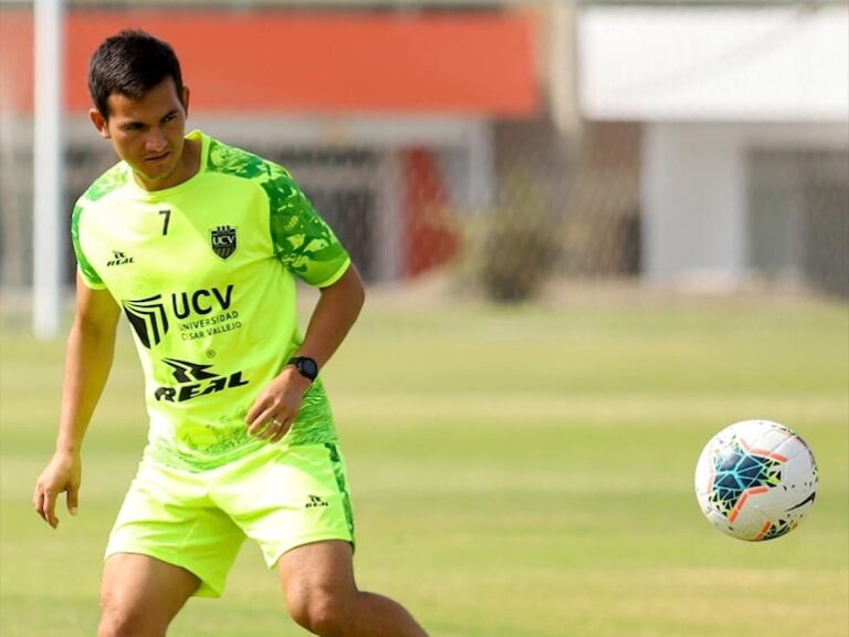 Vélez, el primer jugador ecuatoriano en unirse a la selección peruana – Fútbol Internacional