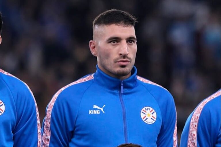 Olveira: «Emocionado de iniciar con esta hermosa camiseta, un honor llevar su escudo en mi pecho» – Selección Paraguaya.