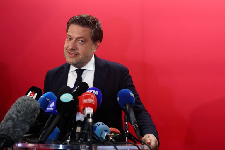 La izquierda francesa consuma su división en las municipales y se desmarca de La Francia Insumisa