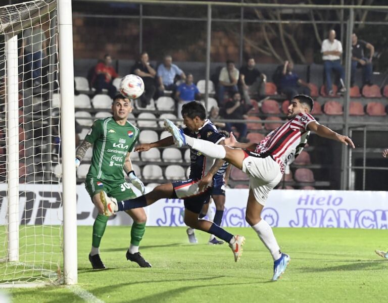 San Lorenzo 0 – Nacional 0: Solidez del equipo a rayas – Fútbol
