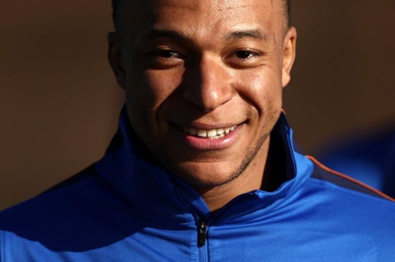 Mbappé desmiente haber sido evaluado en la rodilla incorrecta – Fútbol Internacional