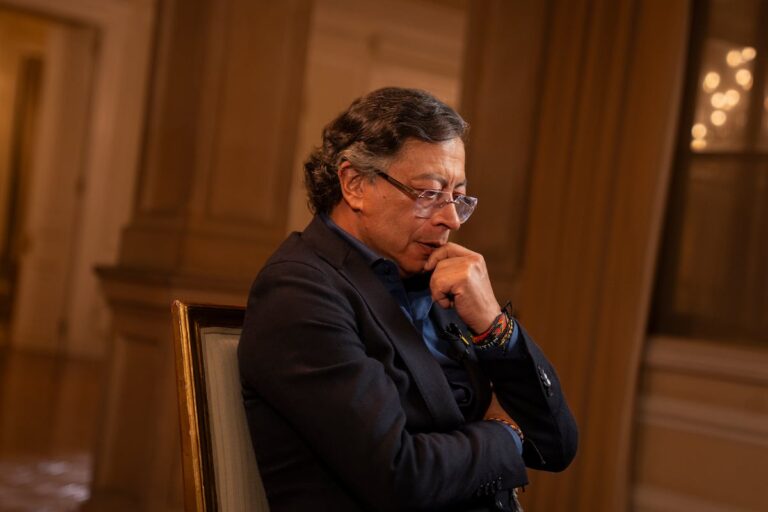 Stiglitz, Piketty y más de 200 académicos piden a Petro retirar a Colombia del arbitraje de inversiones