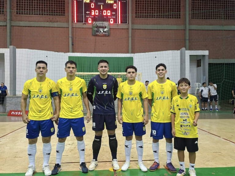 Vandalismo tradicional: Escándalo en el salón del polideportivo.