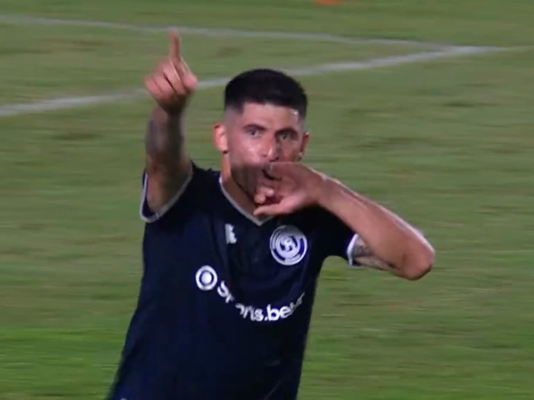 Video: El tanto de José Florentín en la caída de Independiente.