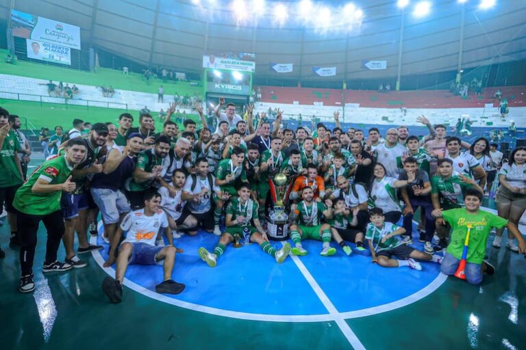 Madera de ganador: Caaguazú celebró en casa con el título nacional de fútbol de salón – Polideportivo