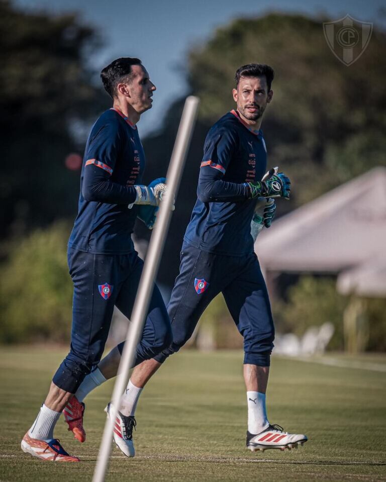 Alexis Martín Arias: “Estoy orgulloso de contar con el arquero de la selección como compañero” – Cerro Porteño