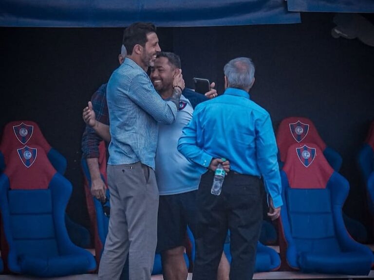 Jorge Achucarro estará al mando de Cerro Porteño en el partido contra Libertad.