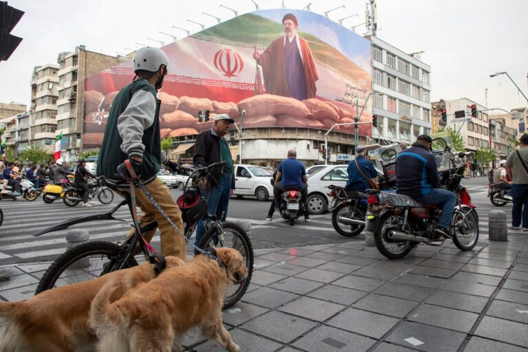Últimas noticias sobre la guerra entre Estados Unidos e Israel contra Irán, en vivo | Estados Unidos se prepara para iniciar el bloqueo del Estrecho de Ormuz a partir de las 16:00 horas
