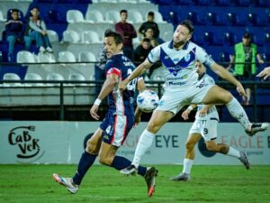 Ameliano y Nacional empataron 1-1 en un partido afectado por las malas condiciones climáticas.