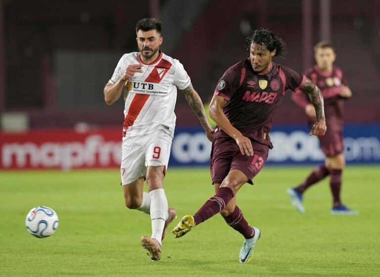 Lanús se impone y avanza al vencer al Always Ready boliviano en la Copa Libertadores.