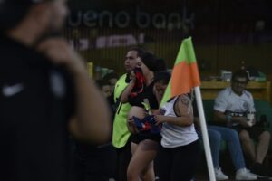 Clásico: El repudio como estrategia defensiva en el fútbol.