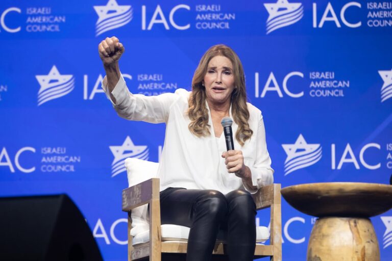 Caitlyn Jenner acude a Trump tras verse afectada por sus políticas contra las personas trans: “No creo que esto estuviera bien pensado”