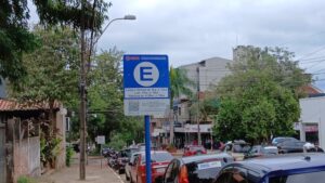 Comerciantes de Encarnación critican implementación del Servicio de Estacionamiento Medido