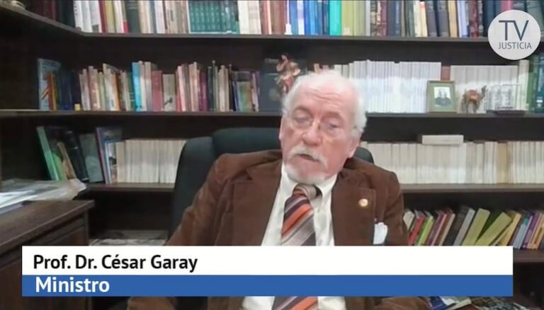 Corte Suprema de Justicia pide suspender matrículas de abogados procesados en Paraguay