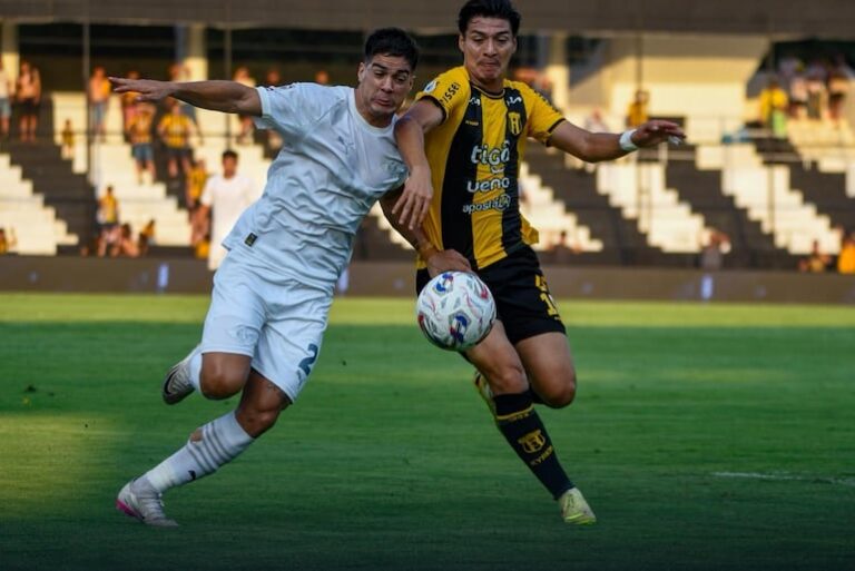 ¿A qué hora se enfrentan hoy Guaraní y Libertad y dónde se puede ver en vivo? – Fútbol