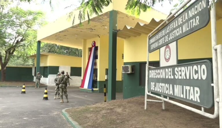 Denuncian falta de atención médica en cárcel militar de Viñas Cué