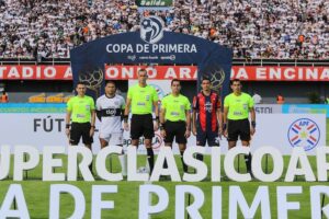 Olimpia se enfrenta a Cerro Porteño en el gran duelo del fútbol paraguayo – Clásico del país.