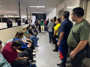 Funcionarios de Asunción exigen pagos atrasados frente a la Intendencia