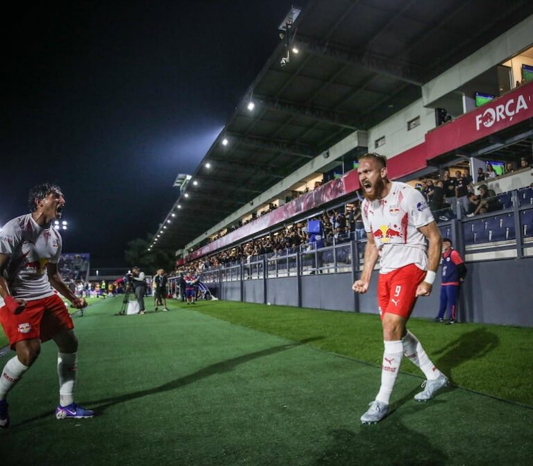 Isidro Pitta marca en la contundente victoria del Bragantino frente al Flamengo – Fútbol de Segunda División
