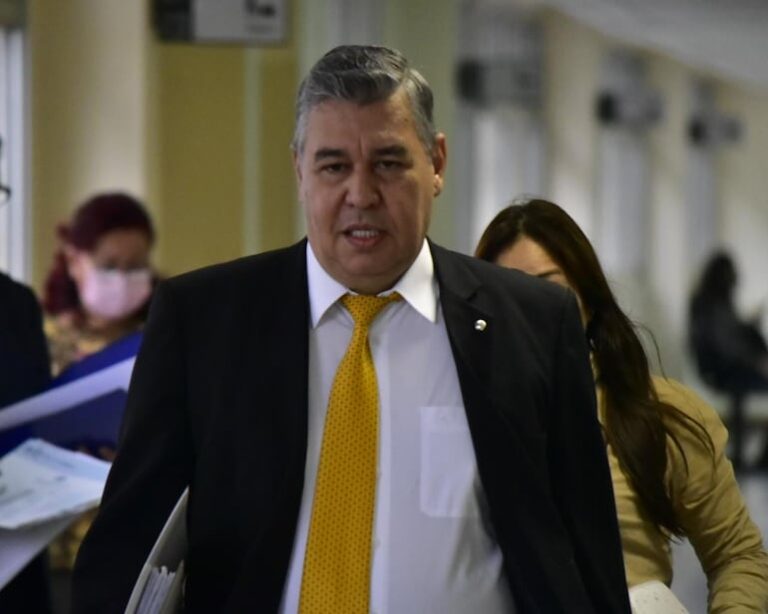 Jacinto Santa María asume como nuevo titular de la Senatur en Paraguay