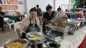 Jornada gastronómica en Club Social Itaugueño celebra la tradición del vori vori