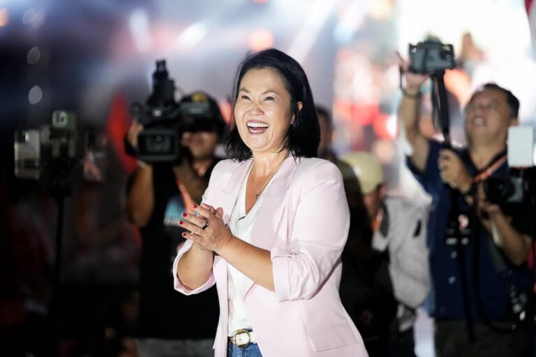 Keiko Fujimori consolida su pase a segunda ronda en Perú