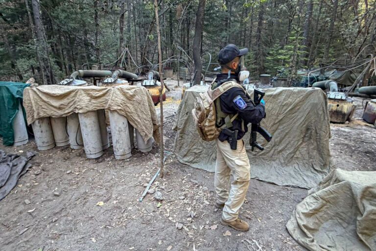 La presencia de la CIA y la presión sobre políticos corruptos abre un nuevo agujero en la relación bilateral