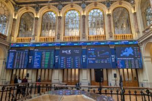 Las bolsas se disparan y el petróleo cae ante la esperanza de que la guerra termine pronto