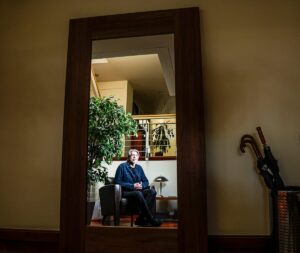 Manuel Valdivia, director de la serie: “La vida no tiene finales estrepitosos”