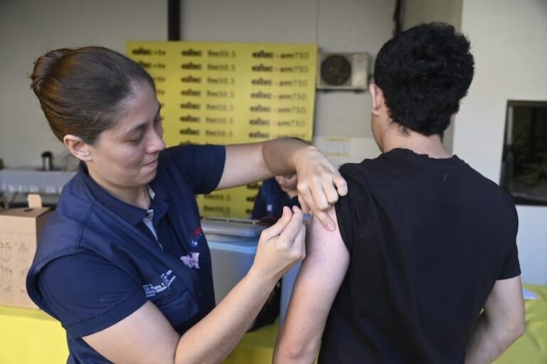 Ministerio de Salud habilita vacunación contra influenza y neumococo en ABC Color