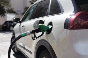 Ministro de Industria y Comercio analiza impacto del alto el fuego en Paraguay