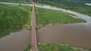 Pobladores de San Pablo exigen atención urgente del MOPC por riesgo estructural