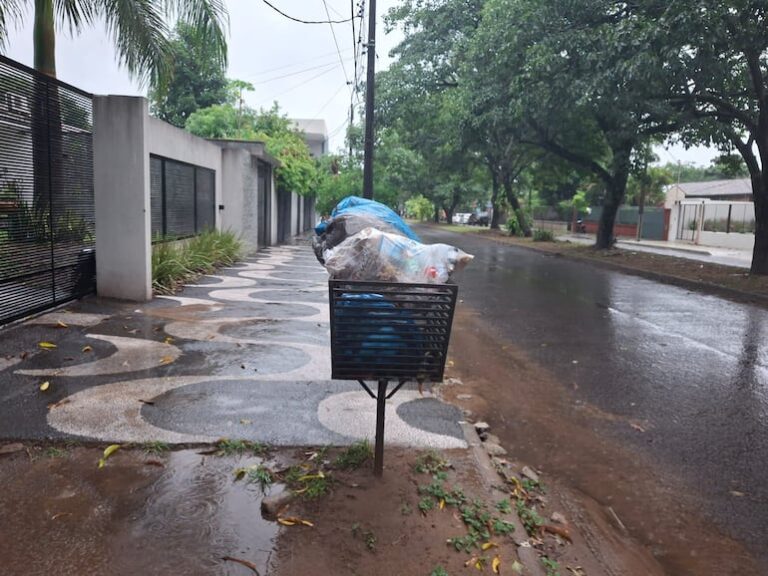 Residentes de Ayolas reclaman por deficiente recolección de residuos de Aseo Urbano