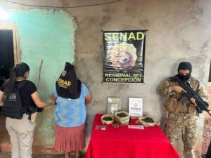 SENAD detiene en Azotey a mujer por distribuir marihuana a menores