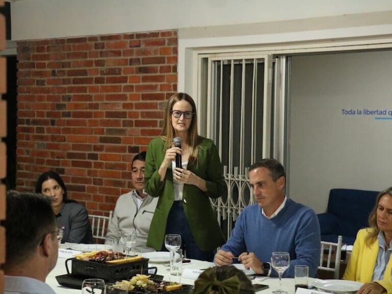 Soledad Núñez se reúne con líderes alemanes para impulsar su campaña en Asunción