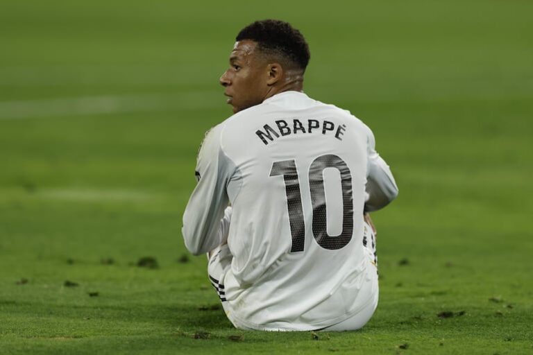 El Real Madrid ha anunciado la lesión del francés Kylian Mbappé – Noticias de Fútbol Internacional.