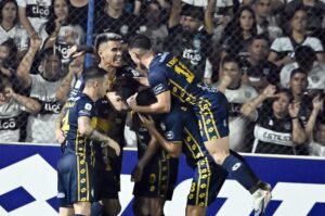 Trinidense sorprende y rompe el invicto del torneo al vencer al líder Olimpia – Fútbol