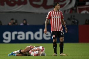 Arrascaeta se somete a una cirugía en la clavícula a 46 días del estreno de Uruguay en el Mundial – Fútbol Internacional