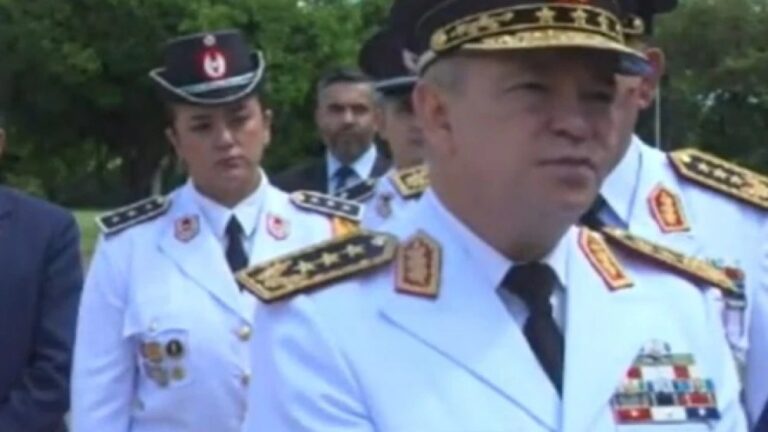 Policía despide a jefa tras lujosas mejoras en celda de Dalia.