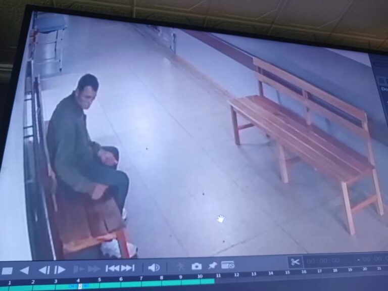 Agreden a mujer mientras dormía en pasillo del Hospital Regional.