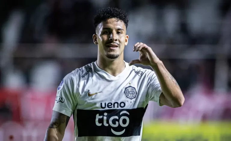 Olimpia consigue un valioso triunfo de visitante y comparte el liderato con Vasco da Gama