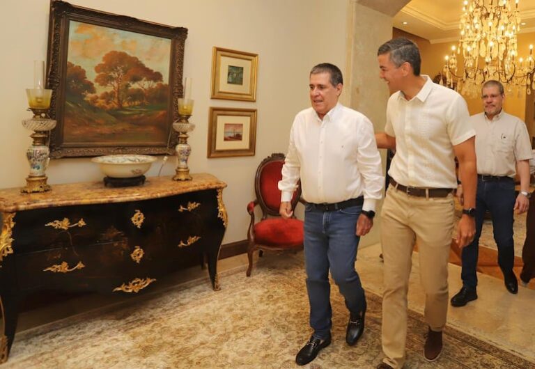 Diputado Franco exige disculpas a Peña por corrupción en el IPS