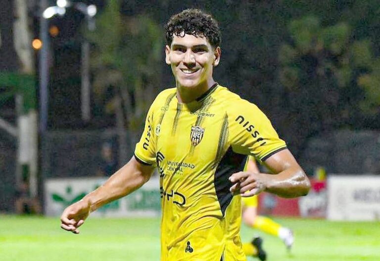 Recoleta FC busca la victoria para avanzar en la Copa Sudamericana.