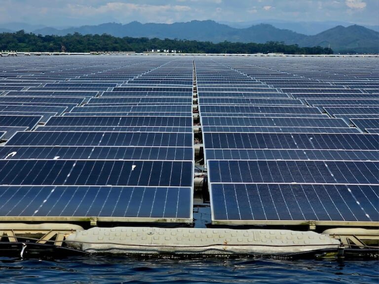 Gobierno de Paraguay promueve ley de energías renovables para atraer inversiones