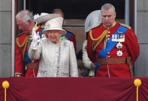 Isabel II intervino para que el Gobierno británico designara al ex príncipe Andrés como representante oficial de Comercio Exterior