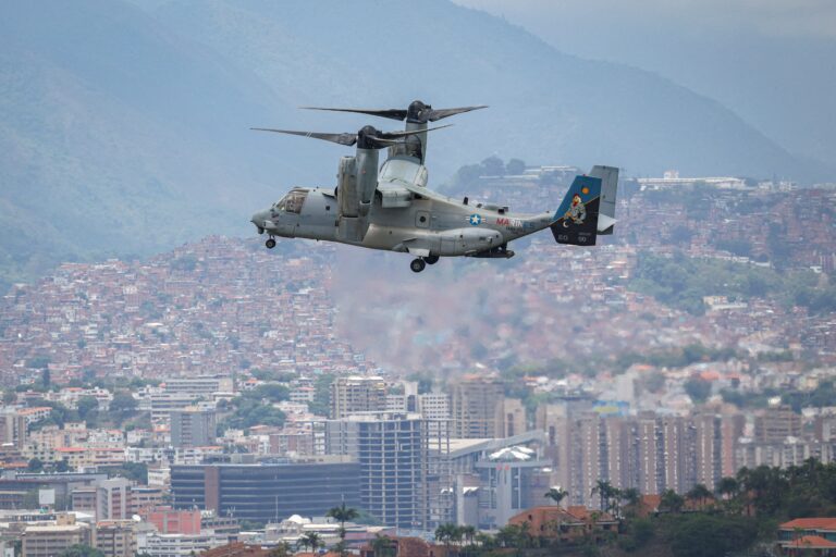 Las bases del chavismo se rebelan contra la tutela de Estados Unidos