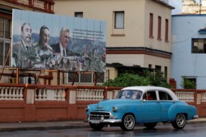 Los recelos entre los exiliados y la oposición interna de Cuba dificultan la transición al poscastrismo