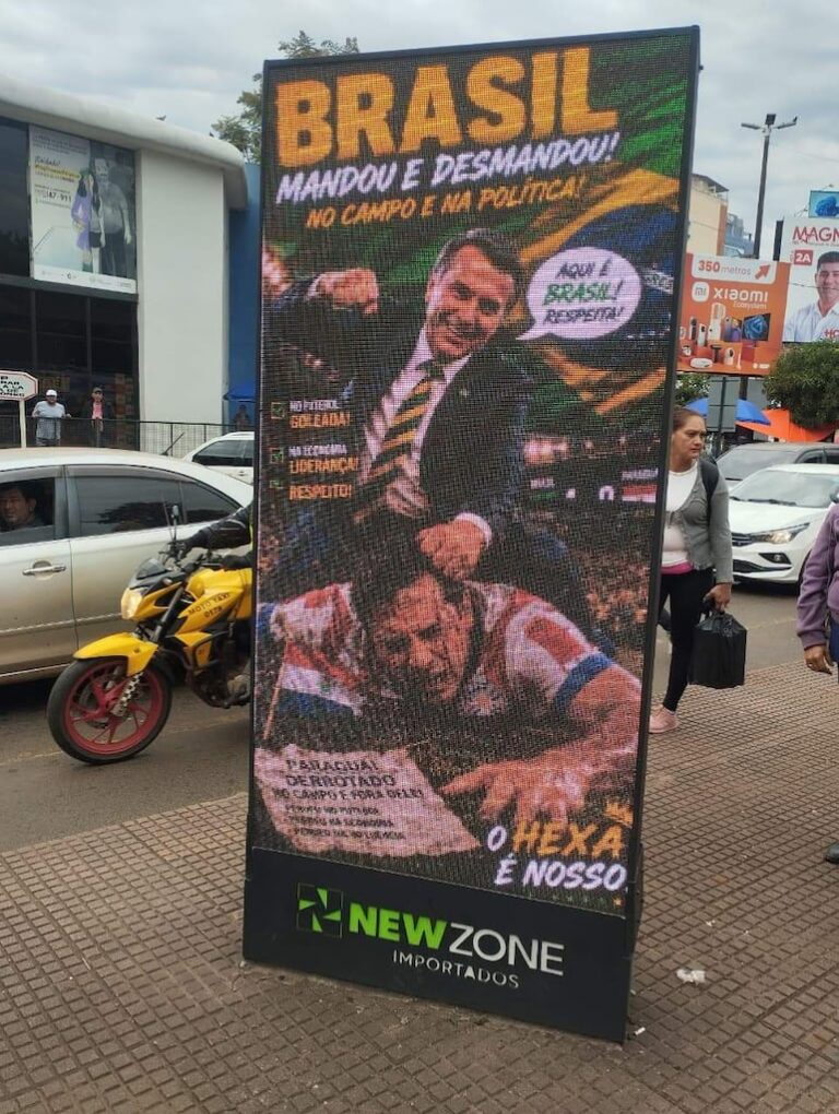 Reacción en Brasil por carteles ofensivos en Ciudad del Este contra Jair Bolsonaro