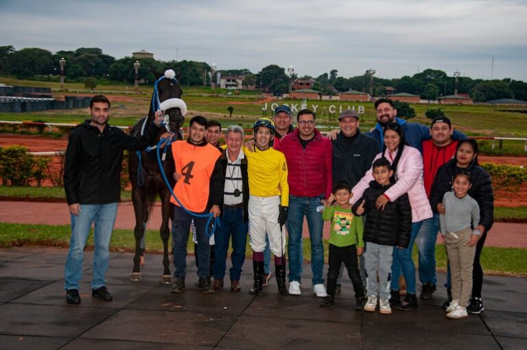 Maquiavelo logra su cuarto triunfo seguido en las carreras de caballos.